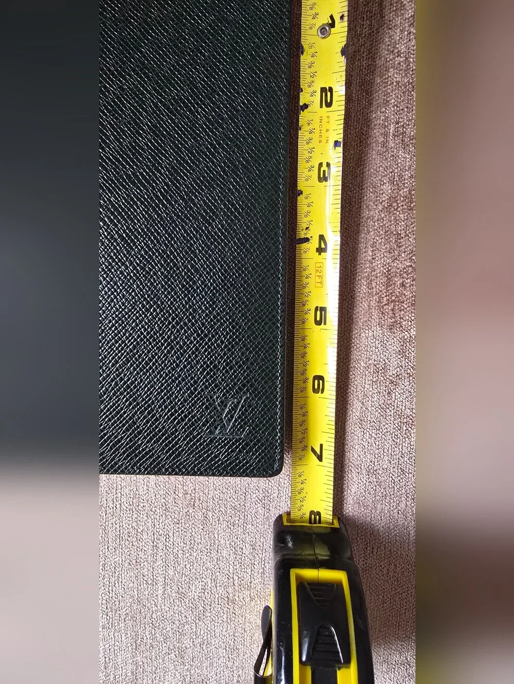 (1770) LOUIS VUITTON Taiga Leather Long Slim Bifold Wallet